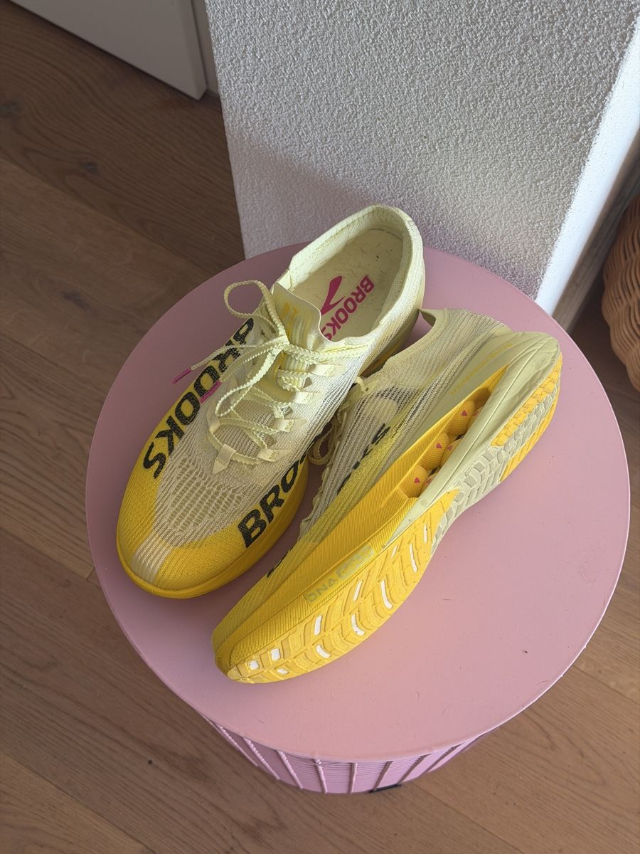 Herrenschuhe: Brooks Hyperion Elite 5 – Gebraucht aus Zürich von edu_bhj8