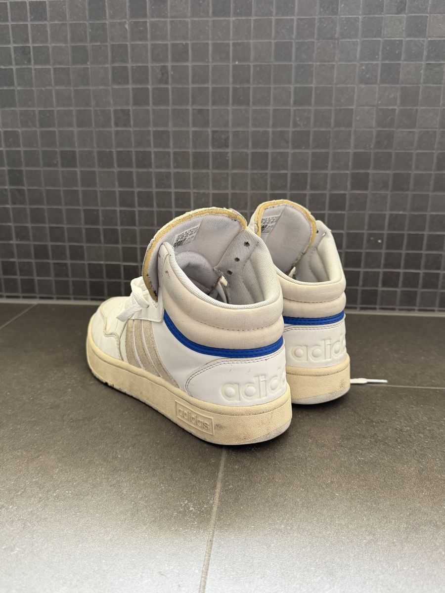 Adidas Chaussures hommes: Adidas Hoops Sneaker Grösse 41 1/3 – D'occasion à Rüfenacht BE par lis_rc6n 3