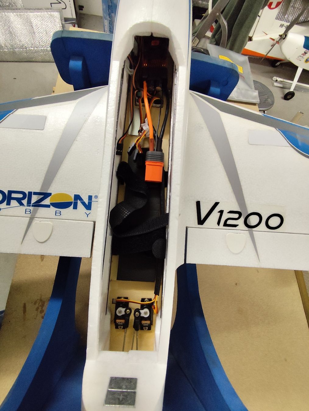 E-Flite RC Kits de montage: V1200 E-Flite – D'occasion à aarburg par F3ees 3
