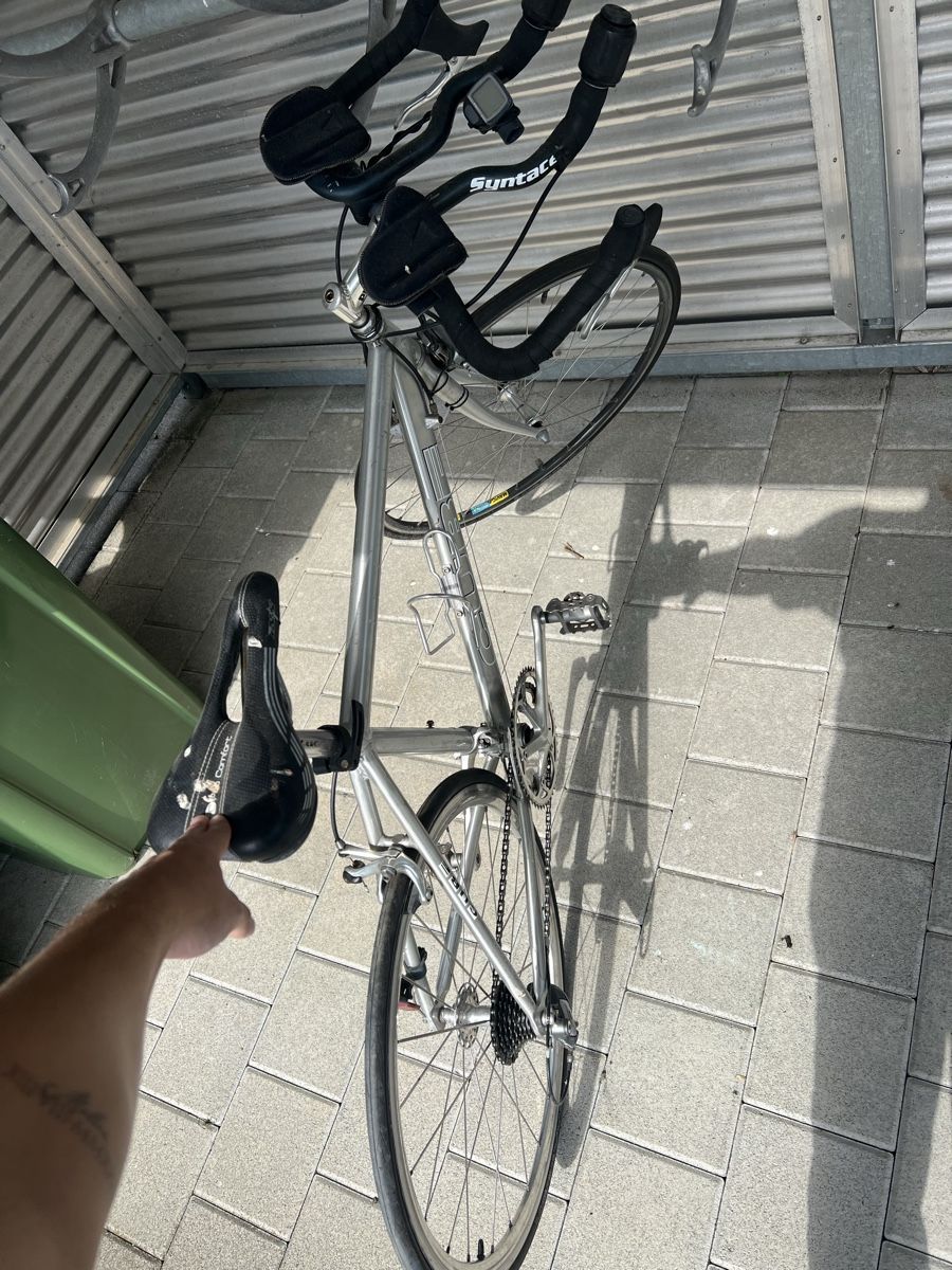 Cube Velos: Rennrad silber Marke Cube gebraucht – Gebraucht aus Gossau ZH von Wu-Mann 1