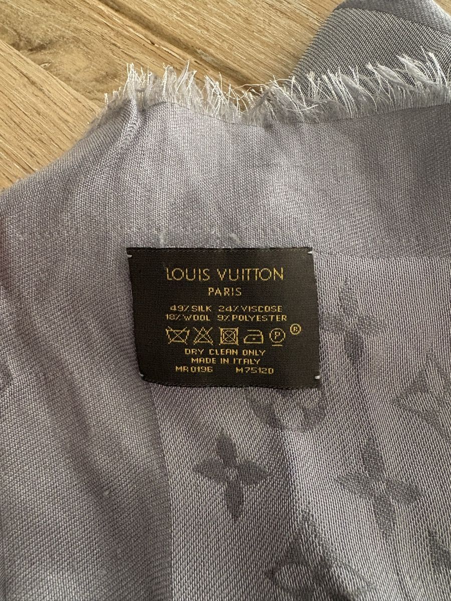 Louis Vuitton Foulards, Tücher & Schals: Louis Vuitton Paris  – Gebraucht aus Buus von mum_t9cw 2