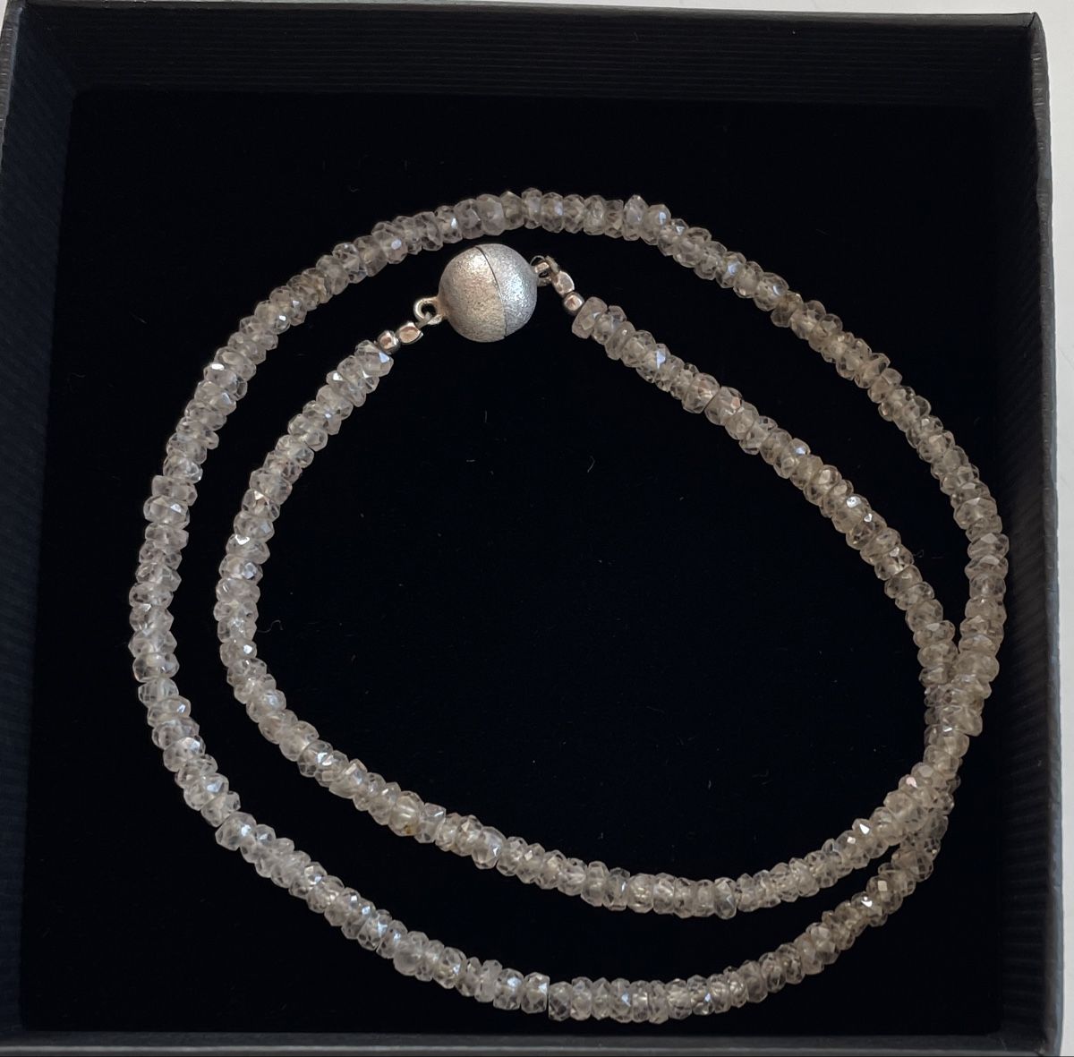 Catenine: Elegante, Labradorit-Halskette – Usato da Ostermundigen venduto da Pehido22