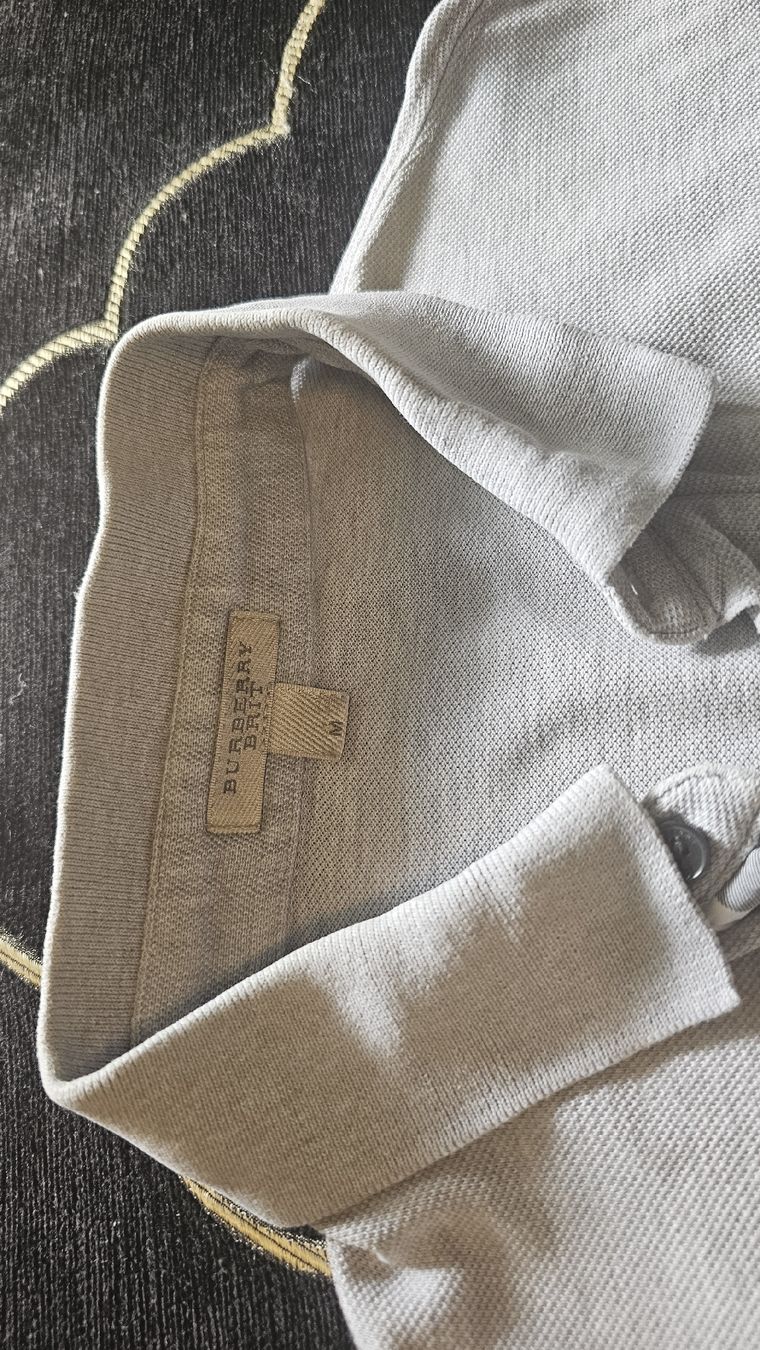 Burberry Polos: Burberry Polohemd Grösse M gebraucht – D'occasion à Kriens par fat_6ghn 2