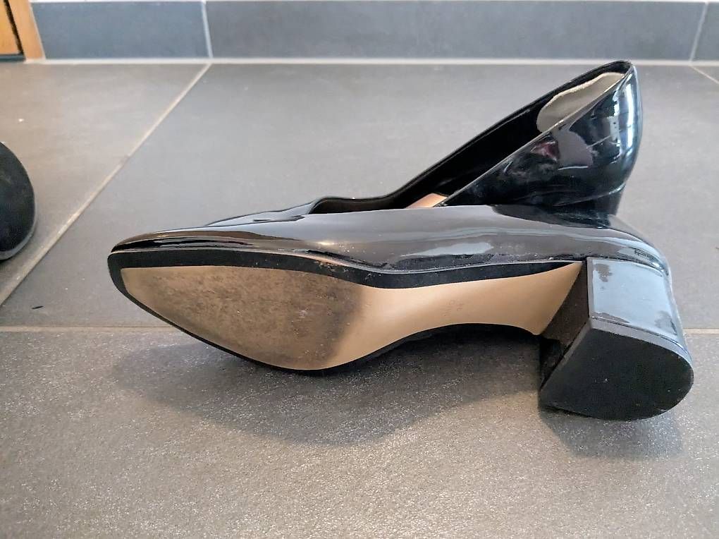 Scarpe da donna: Pumps 38 – Usato da Stäfa venduto da FloStauf 1