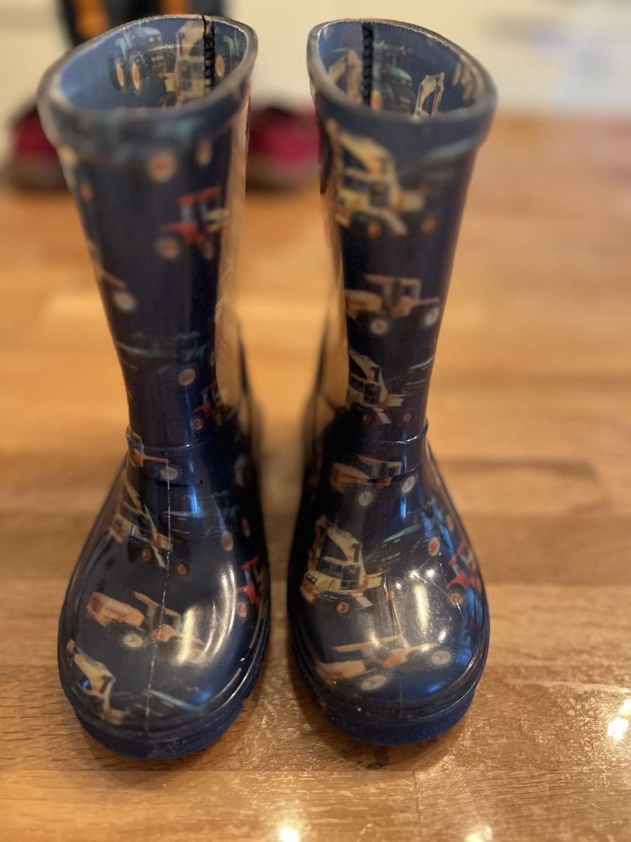 Schuhe für Jungen: Rain boots 24 – Gebraucht aus Zollikon von Animis89