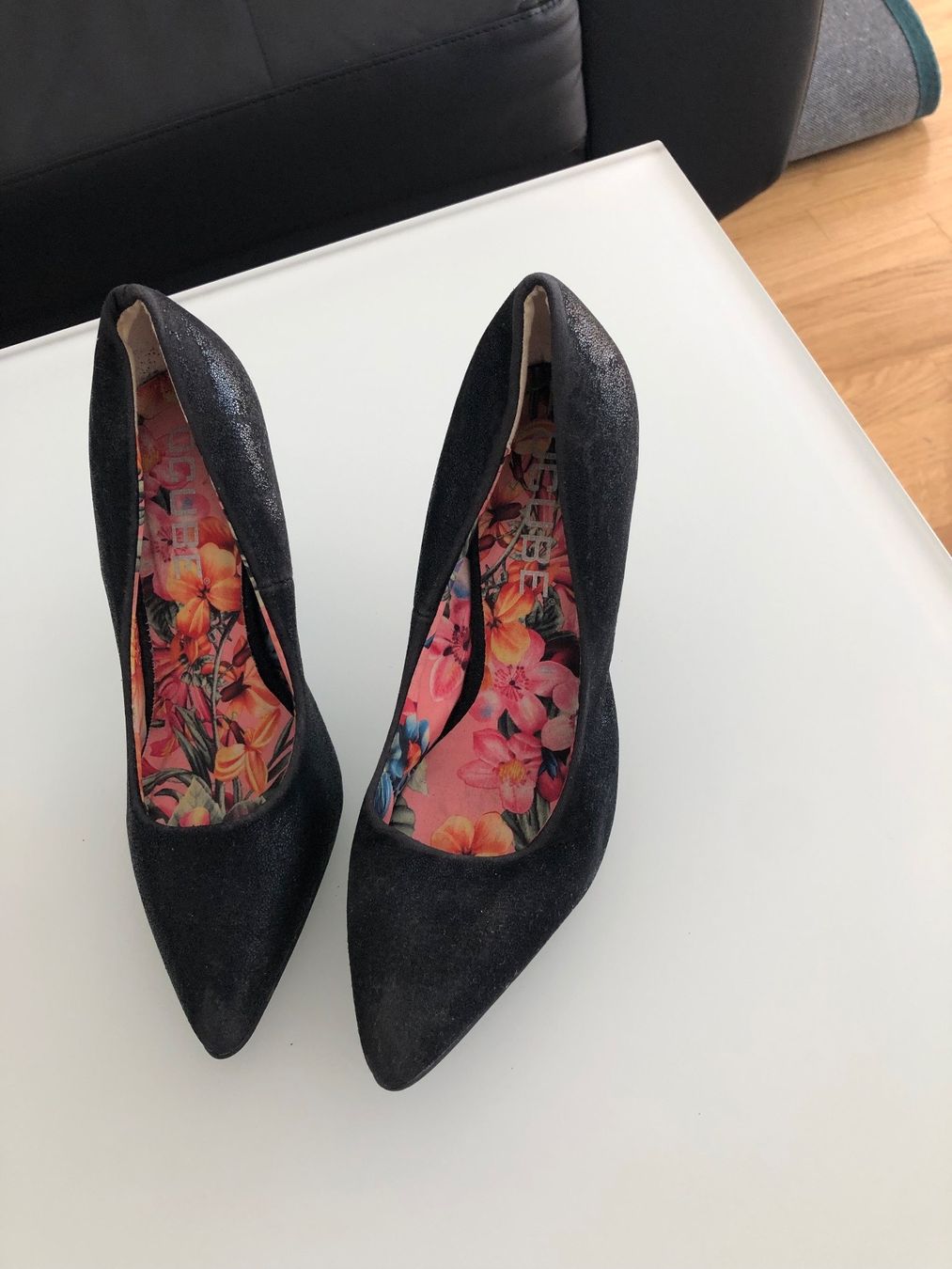 Scarpe da donna: Damenschuhe – Usato da Basel venduto da vlo_5wjf