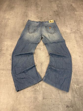 Vintage Bootcut Armani Jeans (M)