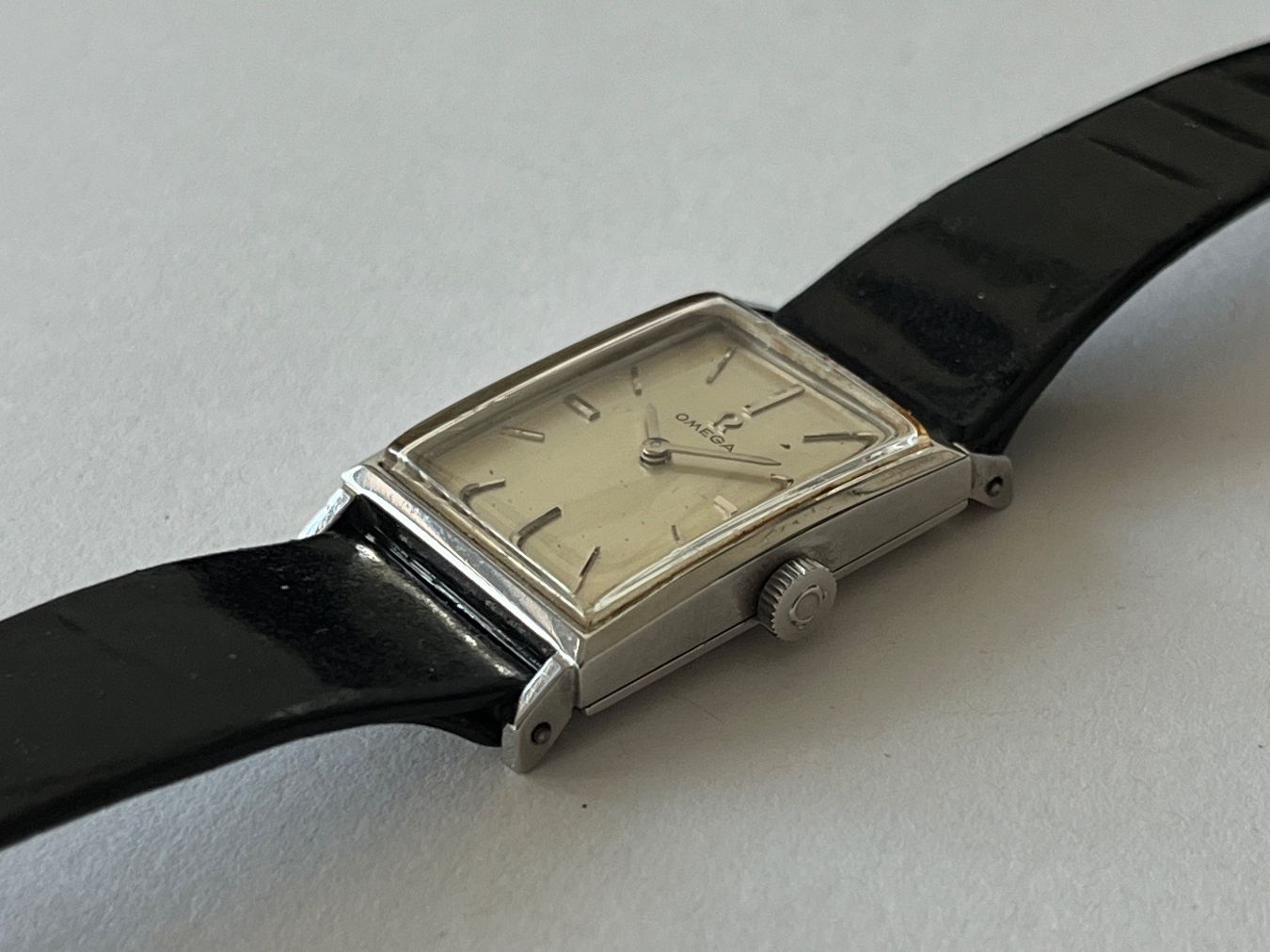 Omega Montres: Omega "Tank" vintage – D'occasion à Vessy par hug_9qn6 1