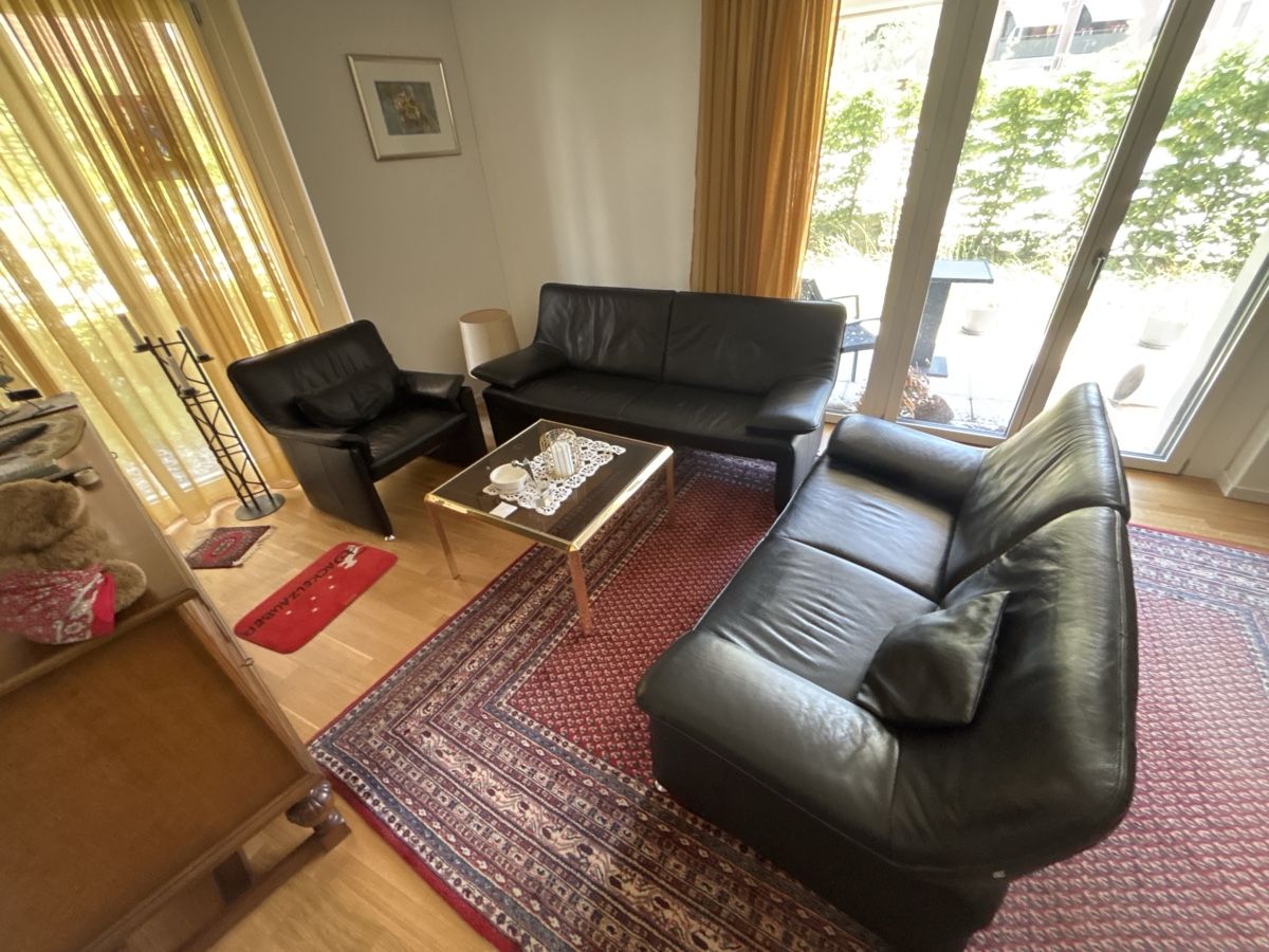 Sofas: Ledersofa Lauuser 3er, 2er und Sessel – D'occasion à Winterthur par Pescheweber 7
