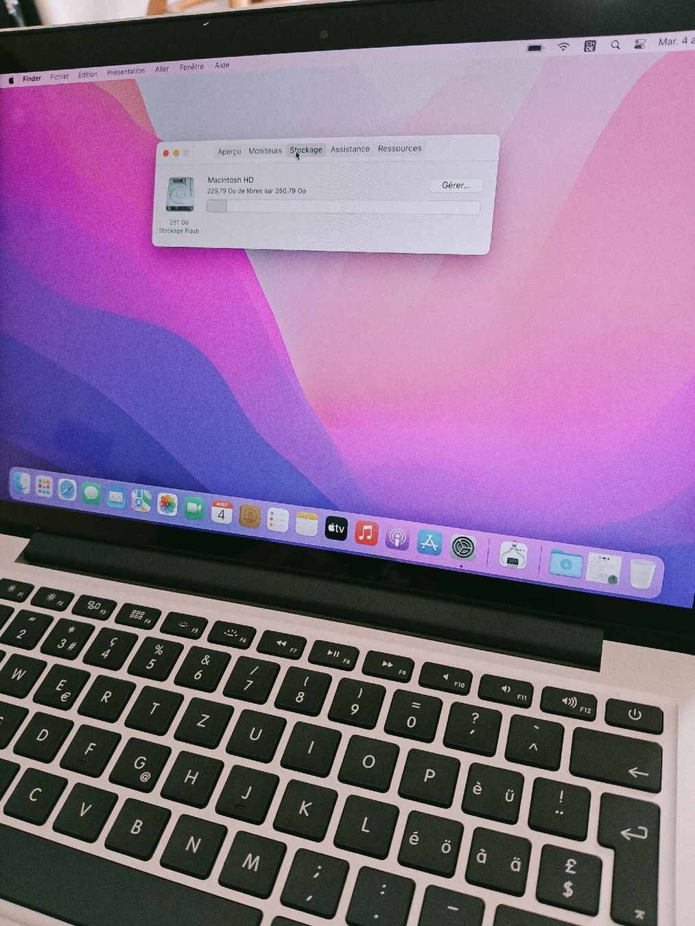 Apple PC: Macbook Pro 13 2015 i5 batterie 90% – Usato da La Chaux-de-Fonds venduto da Honit.ch 2