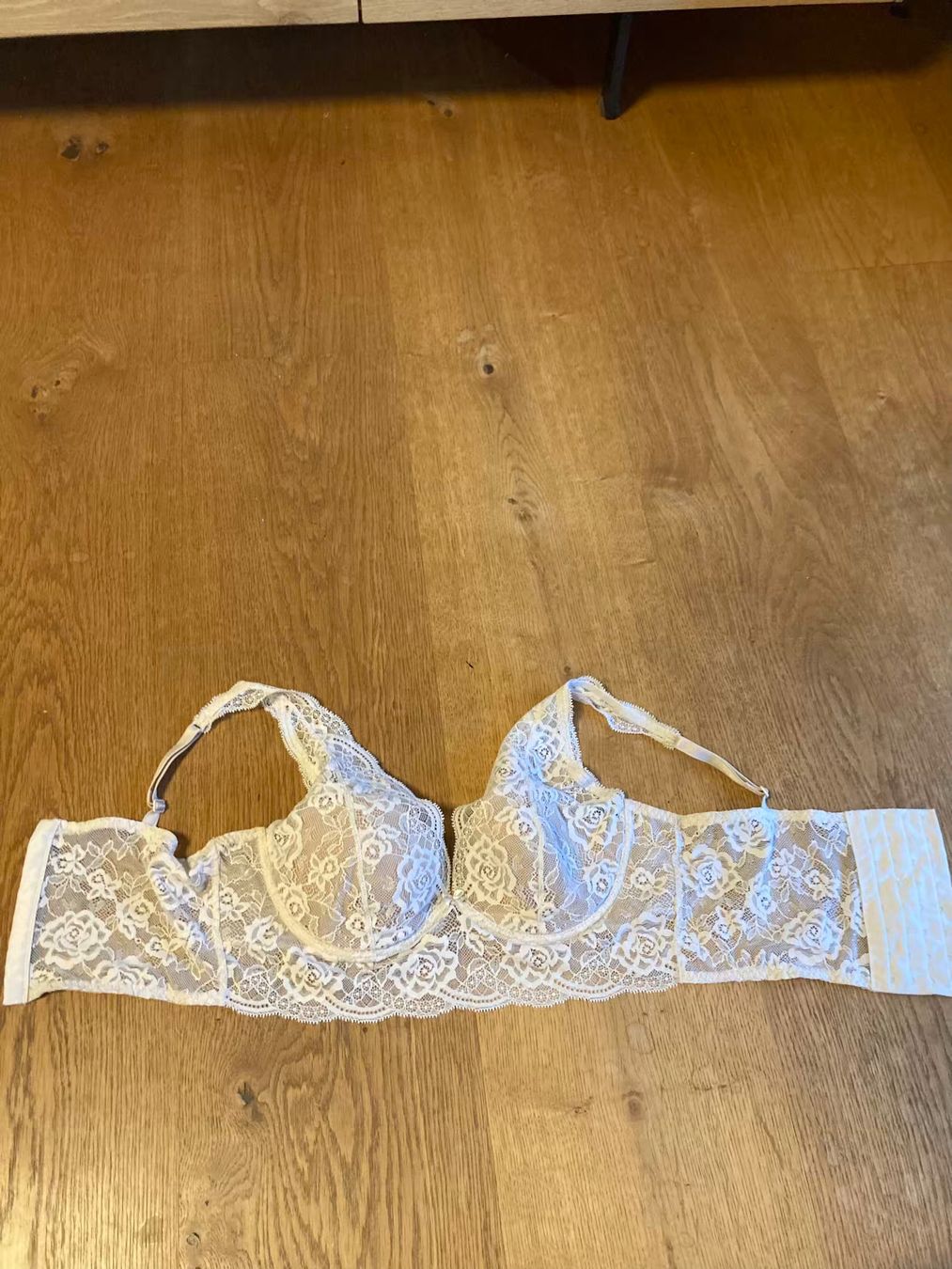 Intimissimi Altra biancheria intima: Eleganter Spitzen-BH, 80 B, Cremefarben, Intermissimi – Nuovo e nell'imballaggio originale da Winterthur venduto da phi_hfs7