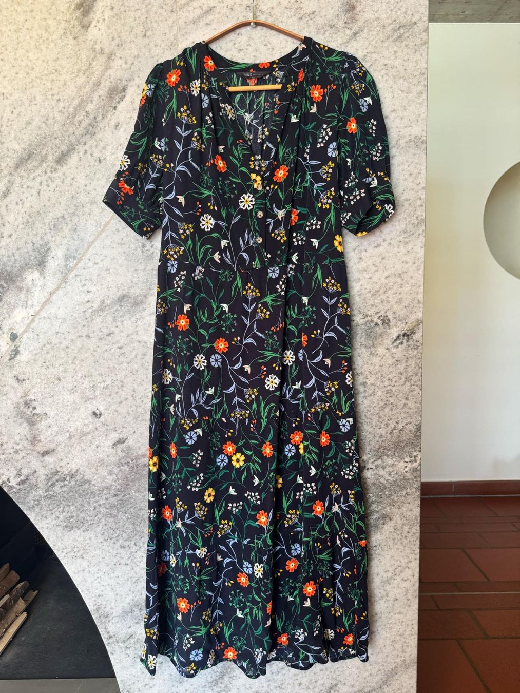 Vestiti: Viscose Floral Dress S/M – Usato da Claro venduto da sof_pkm8 6