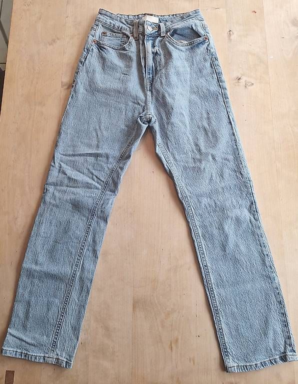 Jeans: H&M Jeans Gr.36 – Usato da Seewis-Dorf venduto da GAGAGAGSGAGA