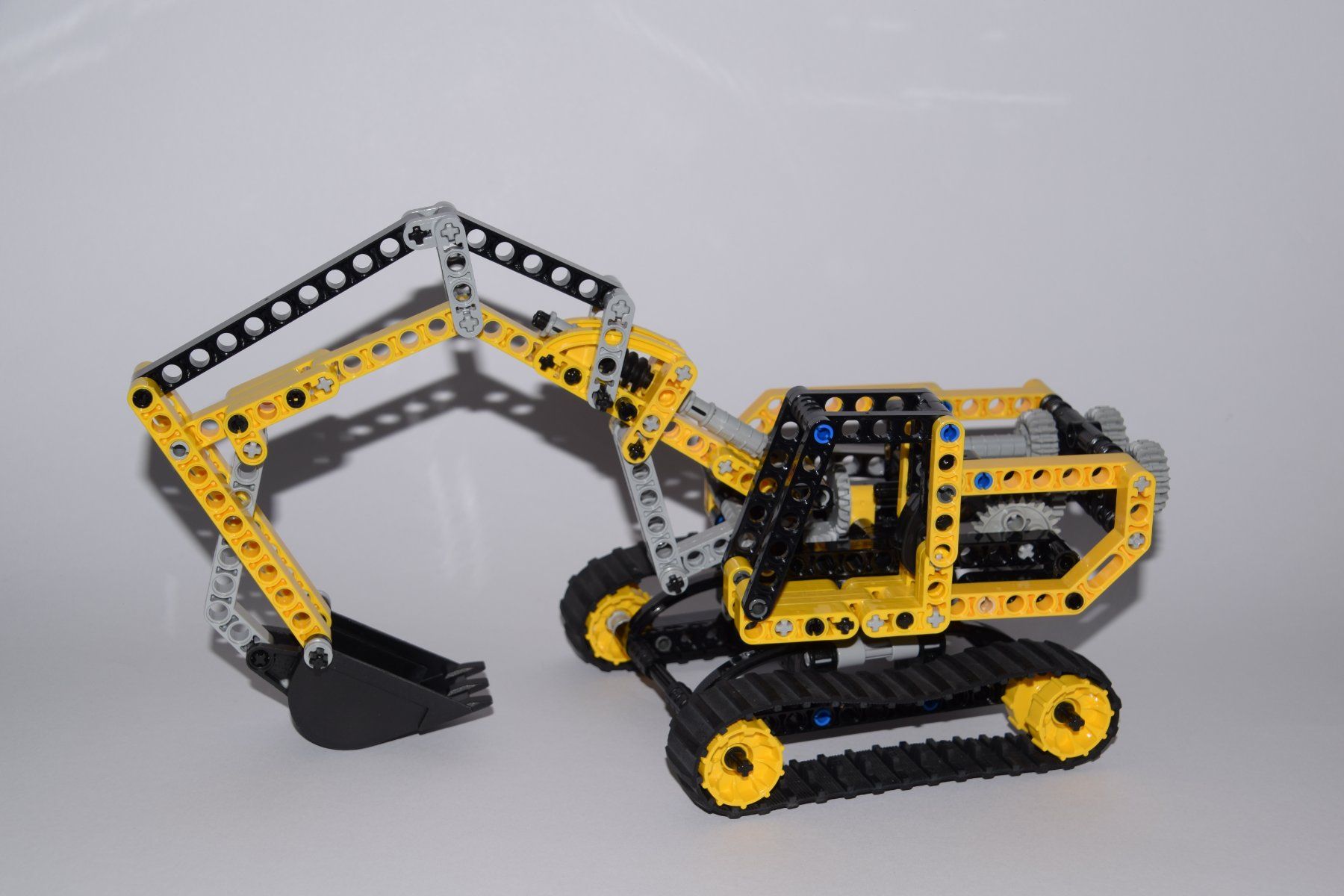Lego Giocattoli: Lego Technic- Kettenbagger – Usato da Lausen venduto da Rotezora79 1