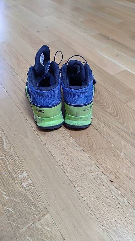 Scarpe da uomo: Adidas Terrex Gorotex 37.5 – Usato da kaiseraugst venduto da pignorar 4