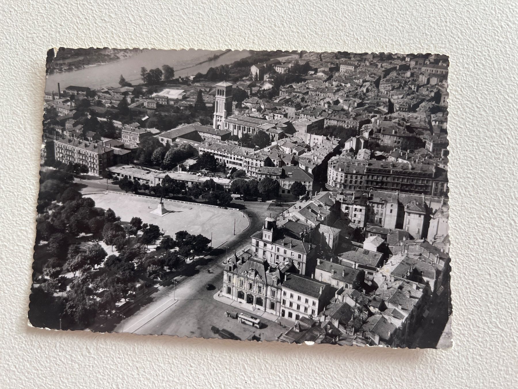 Tous les timbres: Alte Ansichtskarte Valence Frankreich – D'occasion à Chiasso par AzenYa