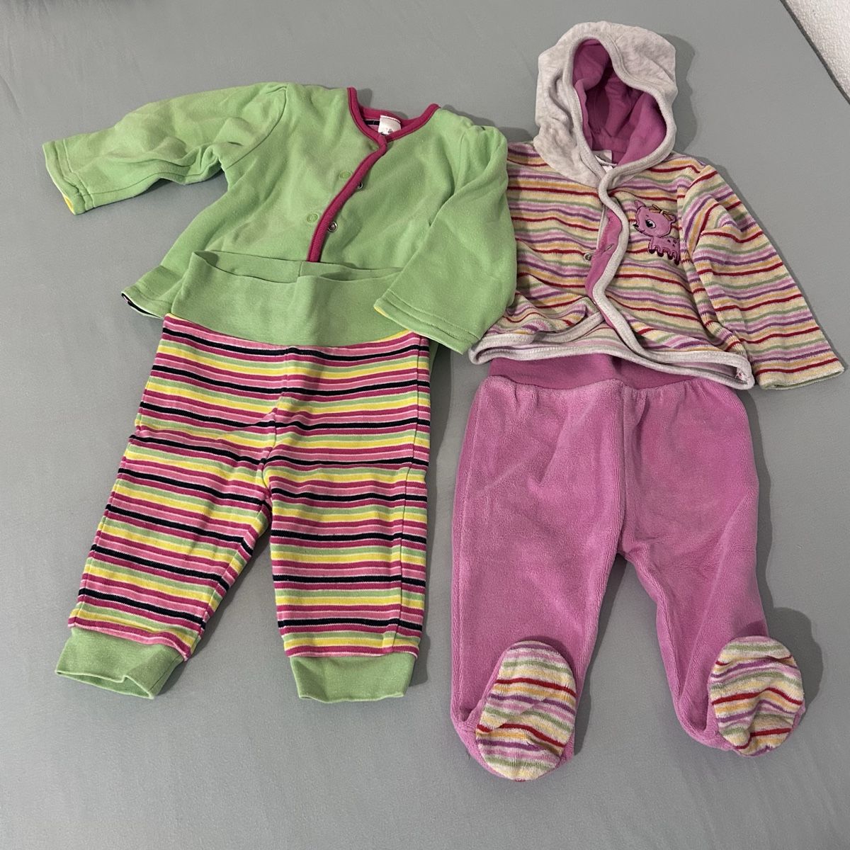 Lotti & Set di vestiti: 2 Sets Jacke+Pullover mit Hose gr.62 – Usato da Vordemwald venduto da has_796n