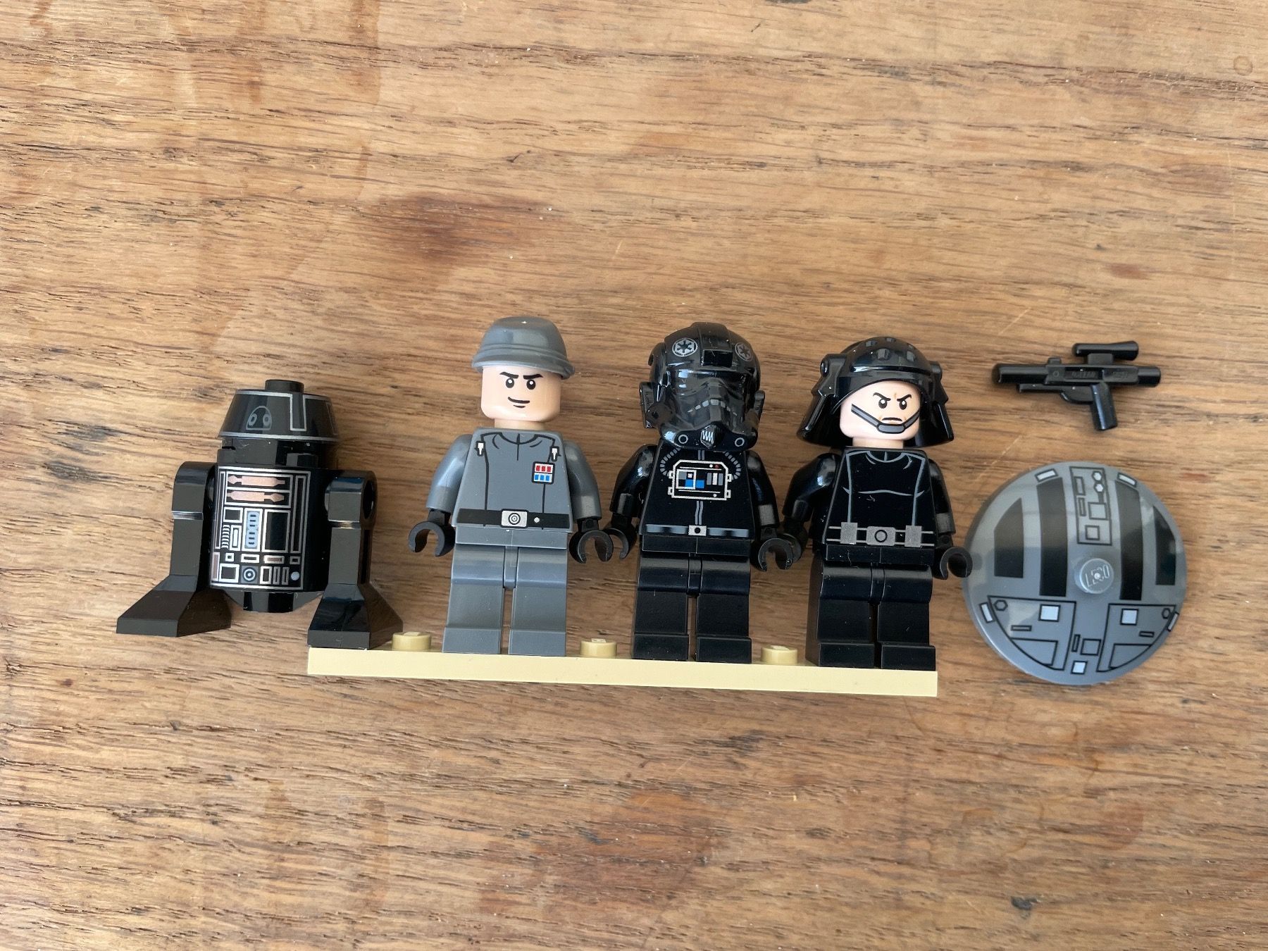 Lego Kit di costruzioni: LEGO Star Wars 9492 TIE Fighter – Nuovo (secondo la descrizione) da Wil SG venduto da blitzeblanko 3
