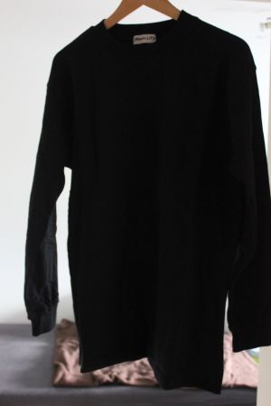 Nagelneuer Schwarzer ohne neck Pullover in Gr. S