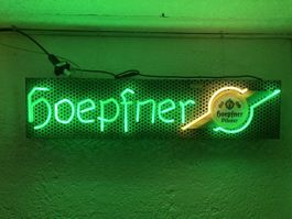 Leuchtreklame Neon Hoepfner Pilsner