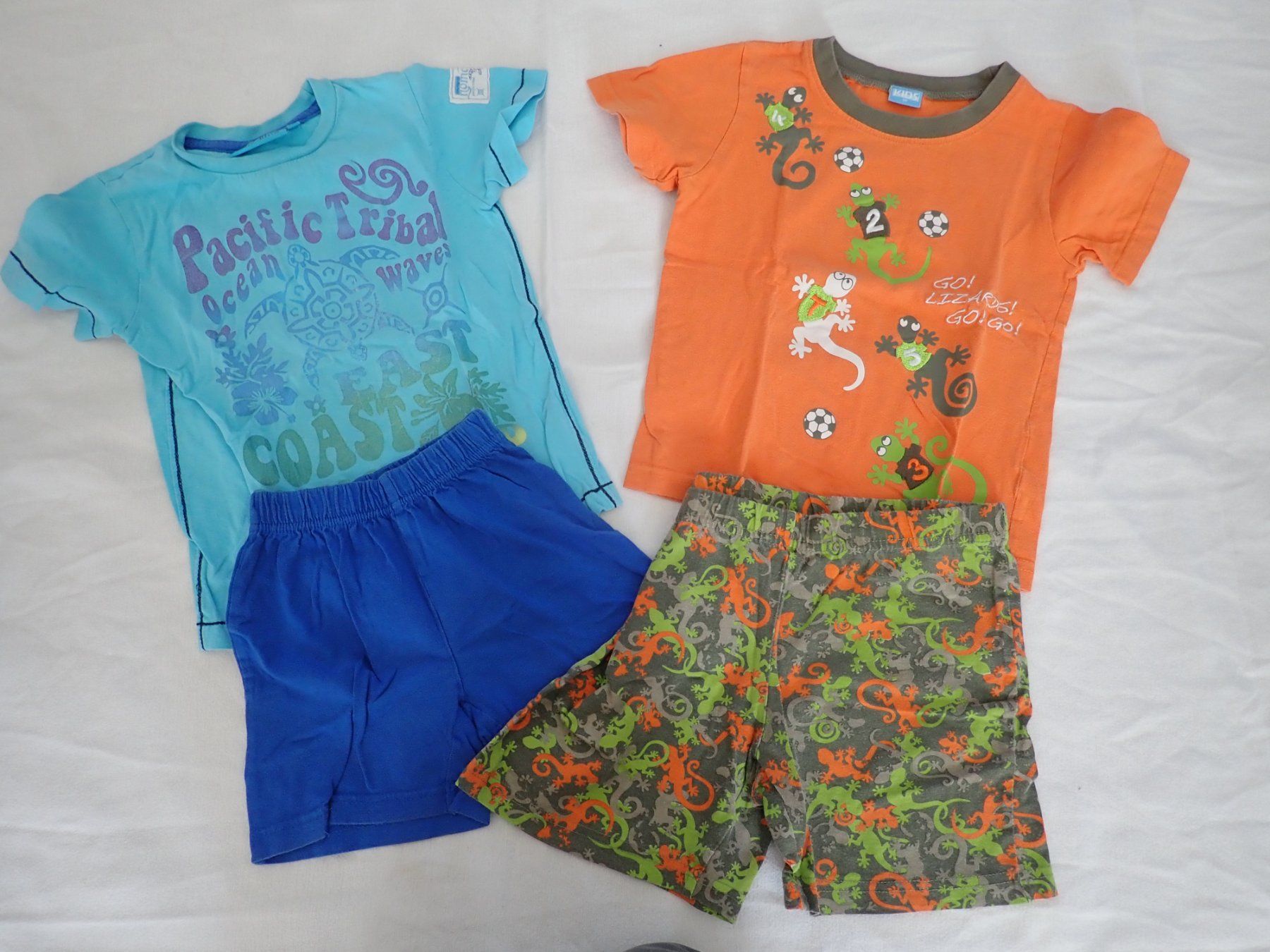 Lotti & Set di vestiti: Vêtements été garçon 98-a – Nuovo (secondo la descrizione) da Petit-Lancy venduto da camping_car 8