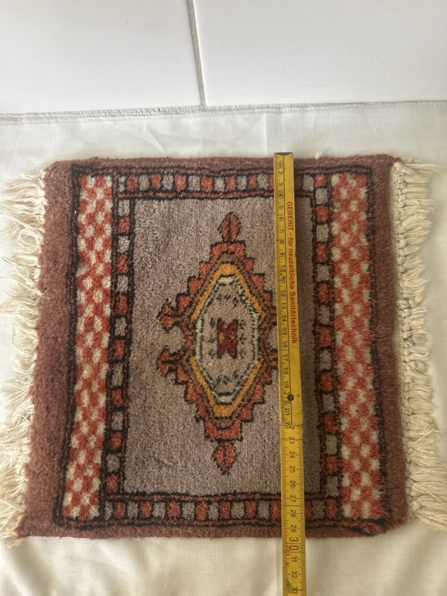 Tapis: Orientalischer Teppich klein gemustert ca. 30x30 cm  – D'occasion à Zürich par Chaeffeler 2