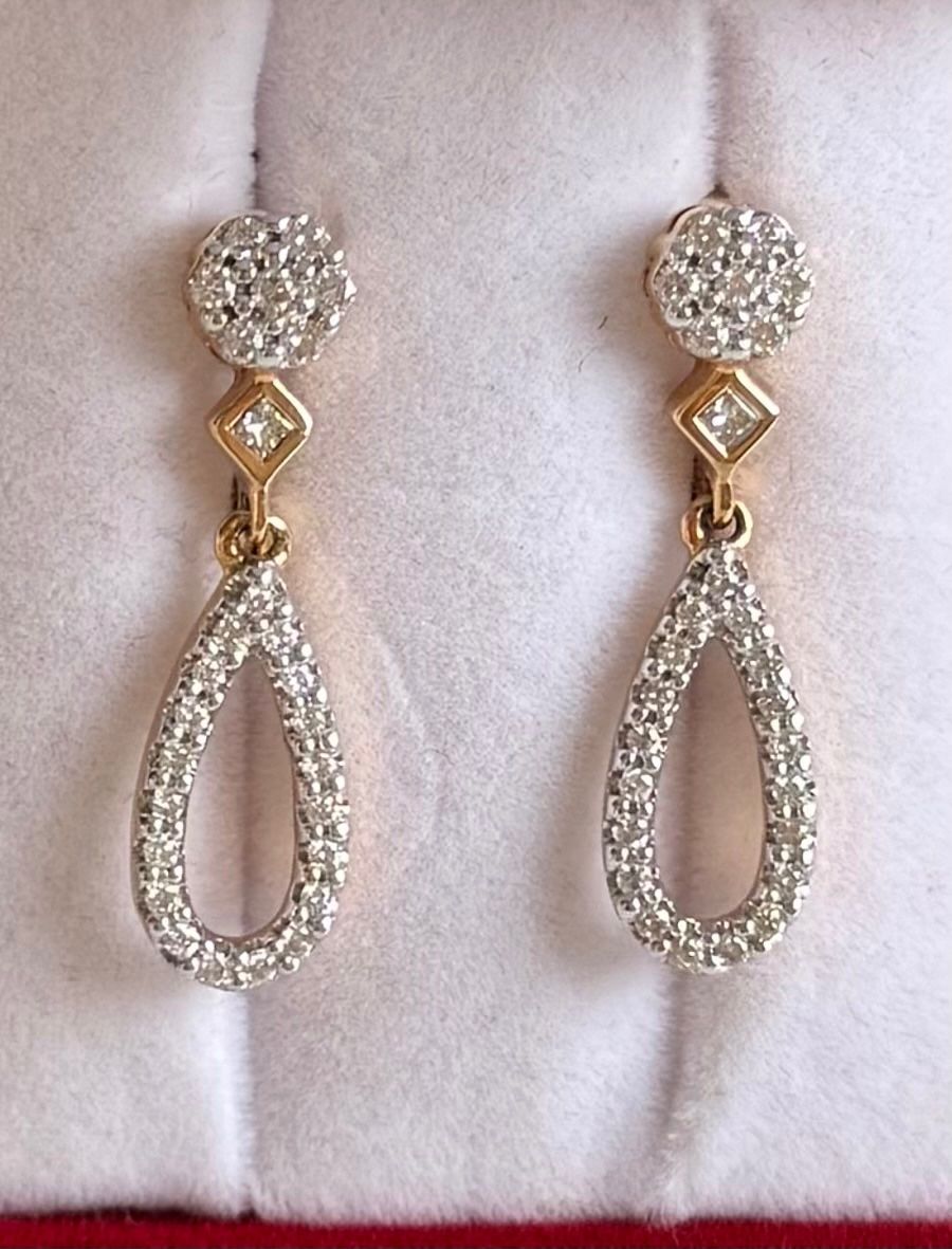 Orecchini pendenti & Orecchini a lobo: Goldohrringe mit Diamanten – Usato da Zürich venduto da YanaZam 2