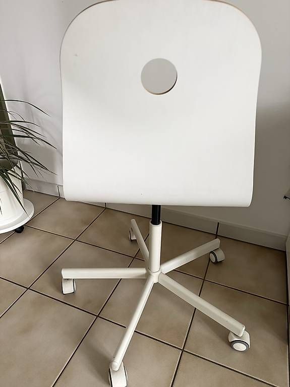 Stühle: Sedia girevole – Gebraucht aus Massagno von mar_htl6 1
