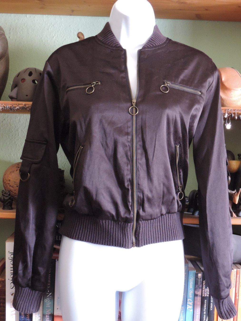 Giacche: veste légère effet satin noire – Usato da Genève venduto da Axelle333 2