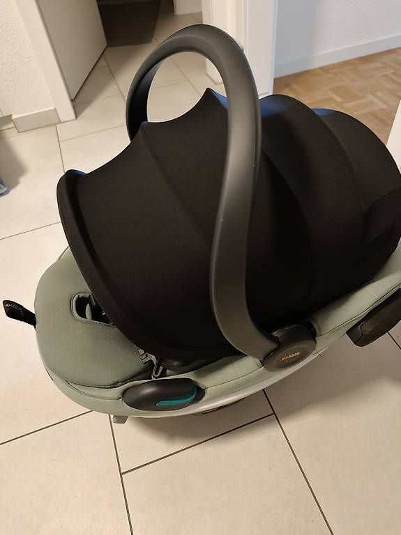 Seggiolini per auto: Besafe Go Beyond 1 mit Verpackung – Usato da Zürich venduto da Idonotknow 2