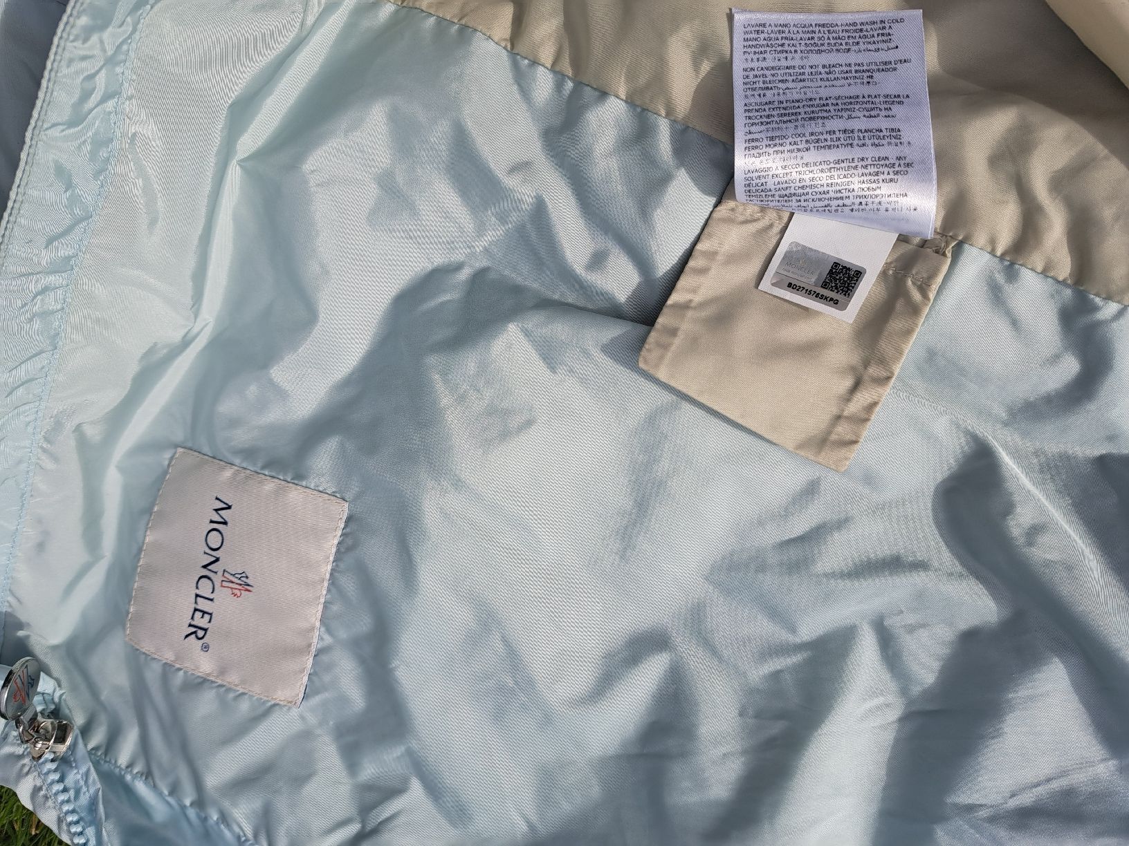 Moncler Giacche & Cappotti: moncler jacke 164 wunderschöner glanz hellblau – Usato da bazenheid venduto da salerno007 4