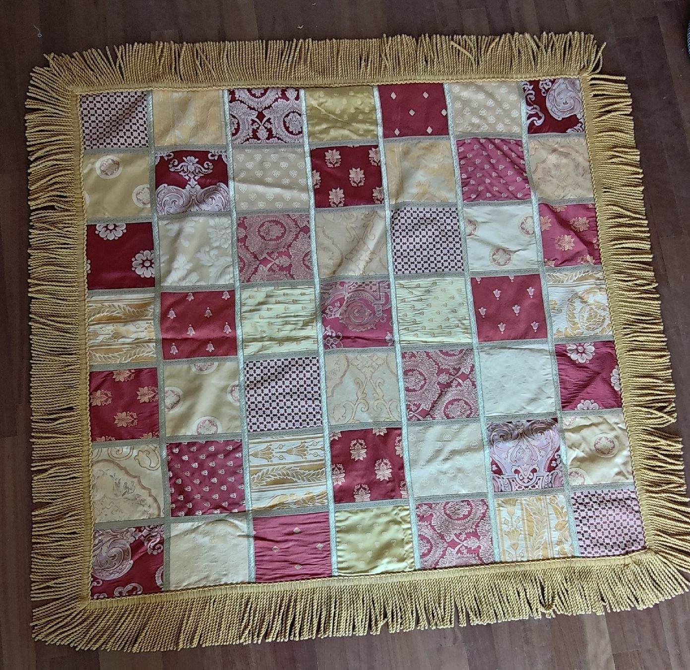 Tissus: Copritavolo Sartoriale Patchwork in Damasco e Broccato 1,3 m – Neuf (Voir description) à Lugano par fbo_82wg 4