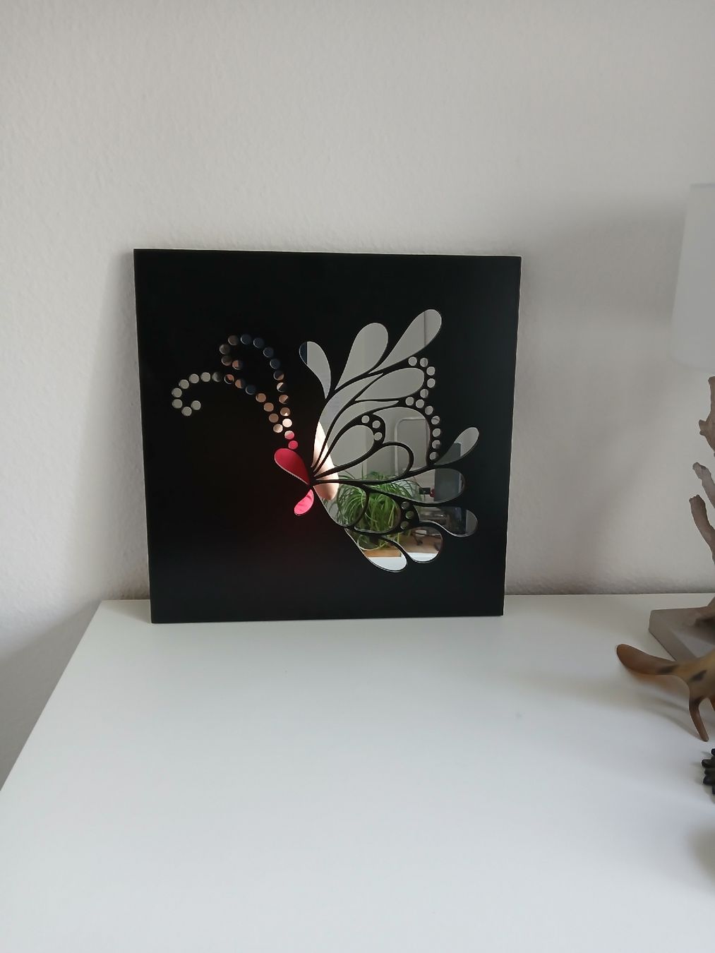 Specchi: Butterfly Mirror Wall Art - Stylish Home Decor Accent – Usato da Dübendorf venduto da rol_fm6d