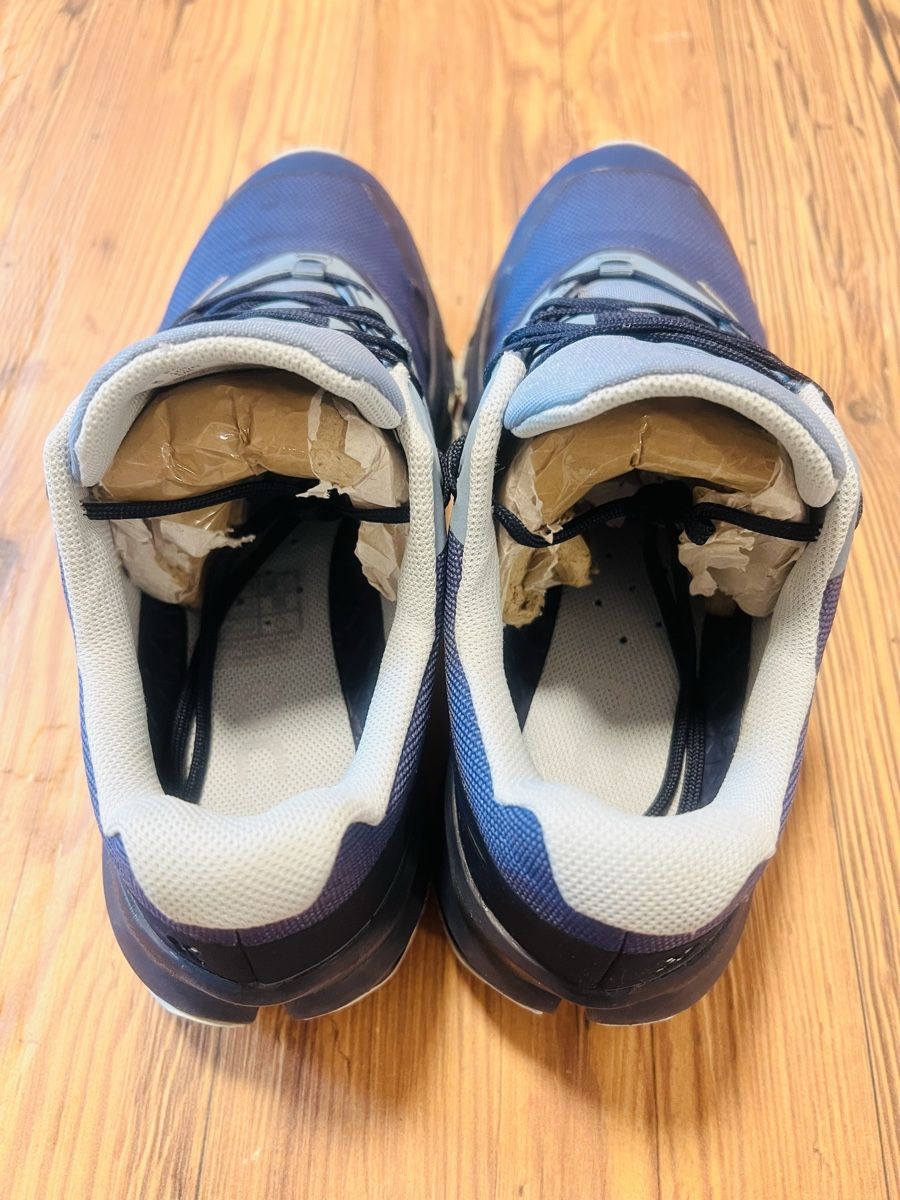 On Scarpe da donna: ON Laufschuhe Cloud waterproof Grösse 38 blau Top – Usato da Scuol venduto da onf_rlc6 4