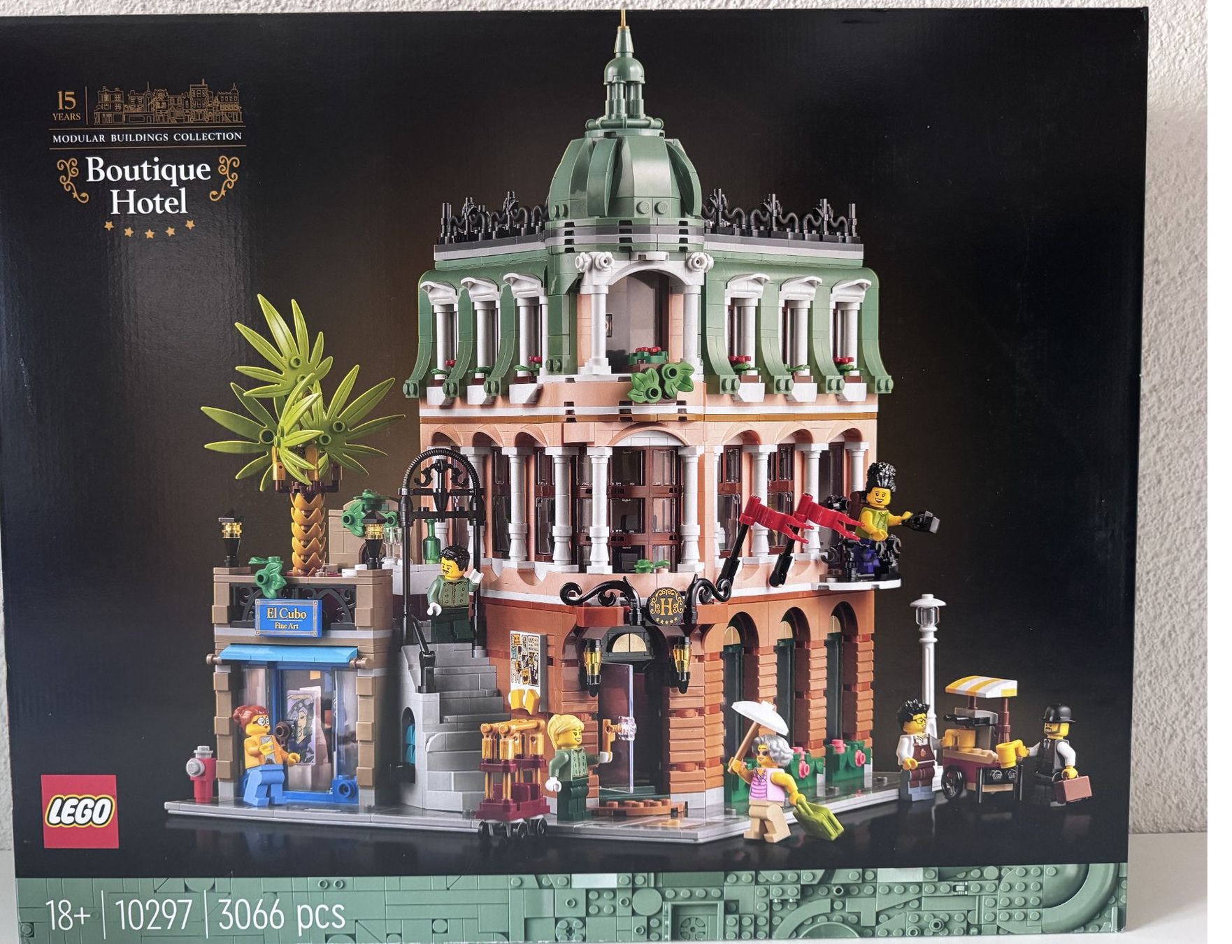 Lego Baukästen: Boutique Hotel - Lego Creator – Neu und originalverpackt aus Oberkulm von Vw53