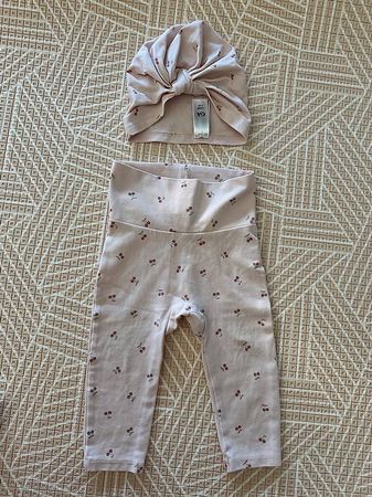Babyleggings und Mütze mit Kirschen von C&A Gr 74, wie neu