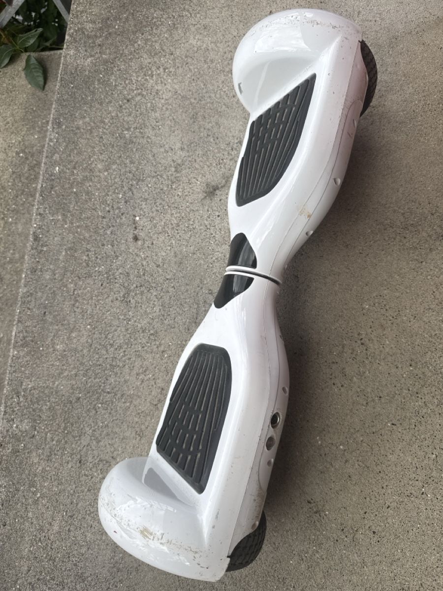 Hoverboards: Hoverboard weiss Gebraucht – D'occasion à Oberdorf NW par Voci