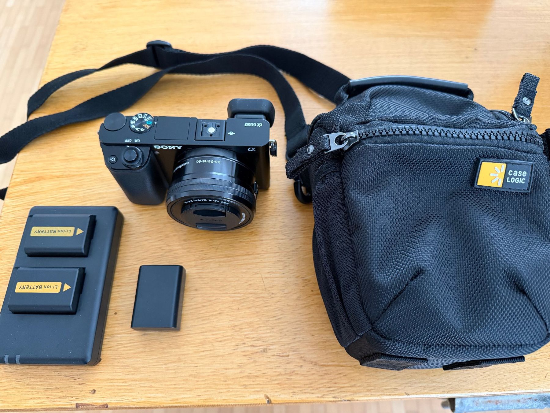 Sony Appareil photo: Sony Alpha a6000 mit Zubehör – Défectueux à Malans GR par rezoma 1