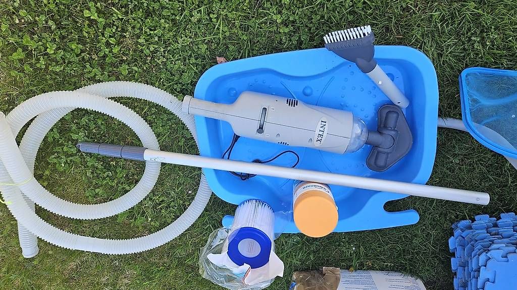 Bestway Piscine: Piscine Bestway 366 – Usato da Juriens venduto da Twist03 2