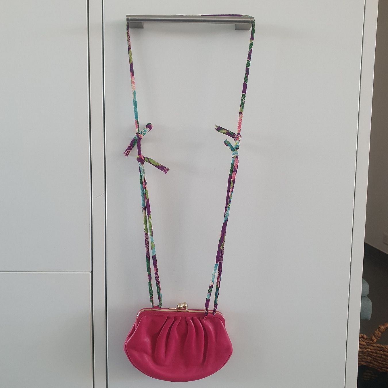Taschen für Damen: Magnifique petite pochette – Neu (gemäss Beschreibung) aus Carouge GE von bub_c8hk 2