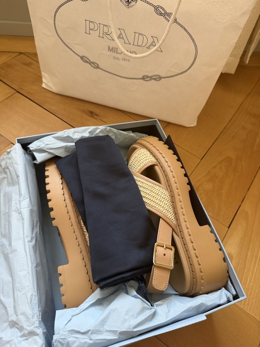 Prada Scarpe da donna: Prada Sandalen Grösse 40 Neu – Nuovo e nell'imballaggio originale da Höfen b. Thun venduto da Leonie2112 1