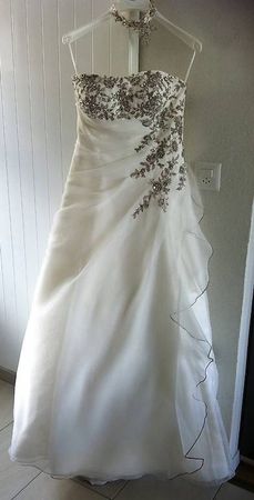 Hochzeitskleid