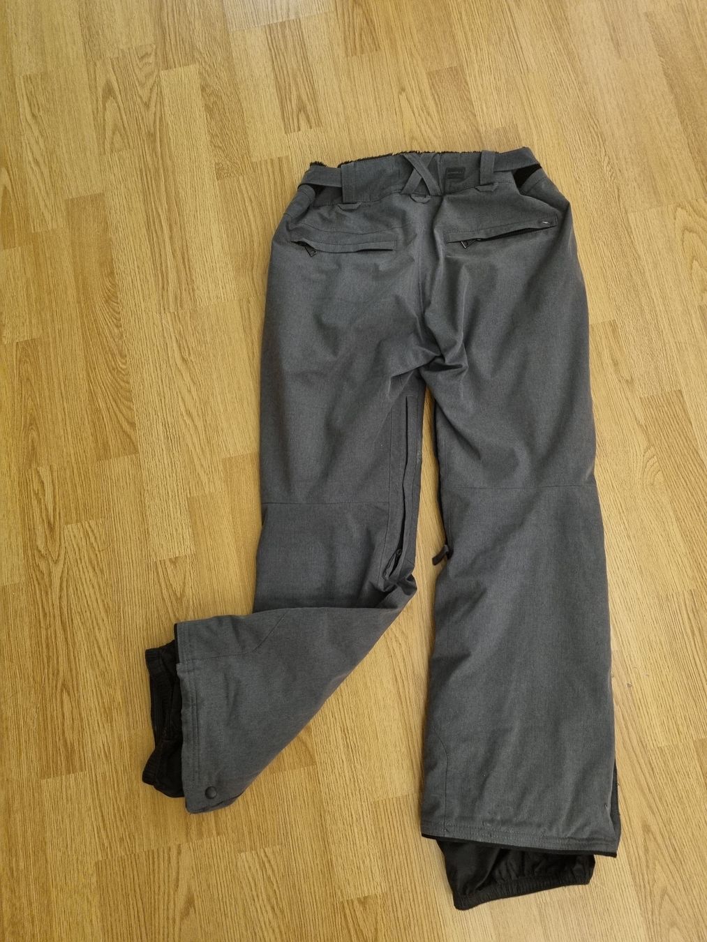 Pantaloni: Damenskihose, Grau. Grösse M – Usato da Matten b. Interl venduto da sta_cmq2 1