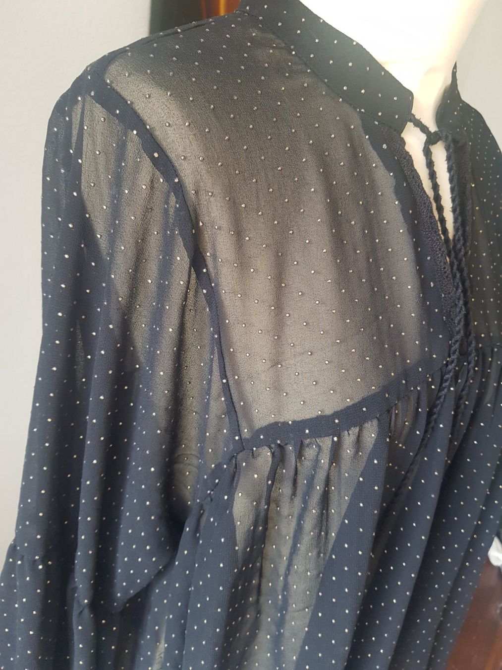 Only Blusen: NEUE DAMENBLUSE / ONLY/ M – Neu (gemäss Beschreibung) aus Root von LifestyleAccessoires 4