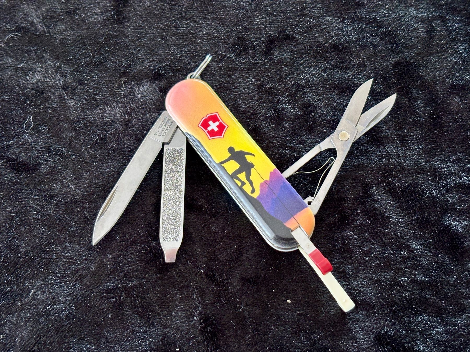 Victorinox Couteaux de poche: Victorinox Classic SD - Kletterer – Neuf (Voir description) à Frauenkappelen par Doc_Snyder 2