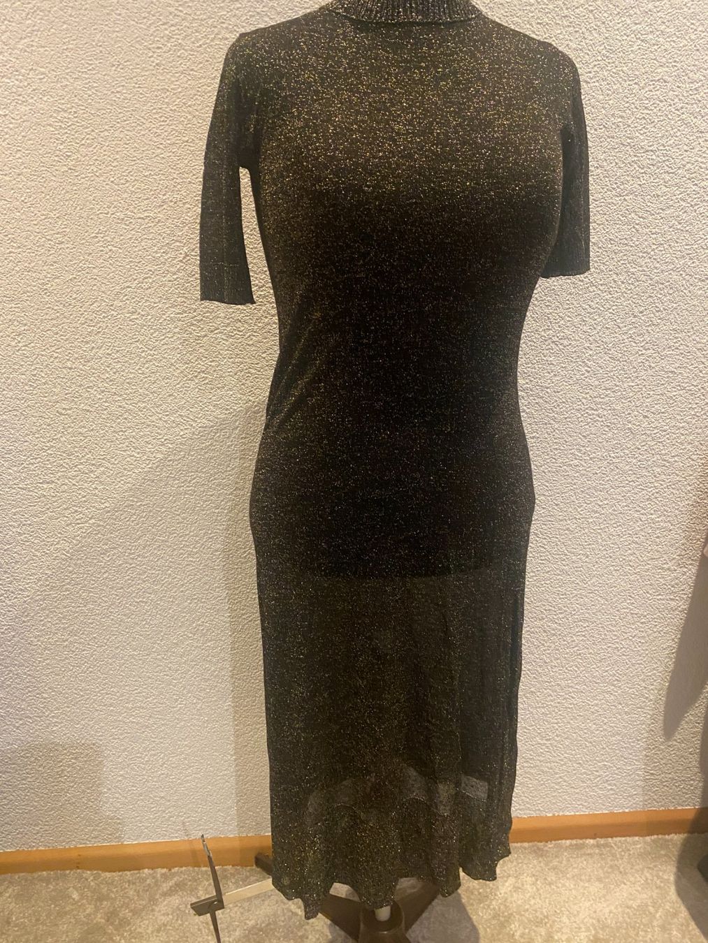 Robes: Abendkleid 36 – Neuf (Voir description) à Liestal par aarroon