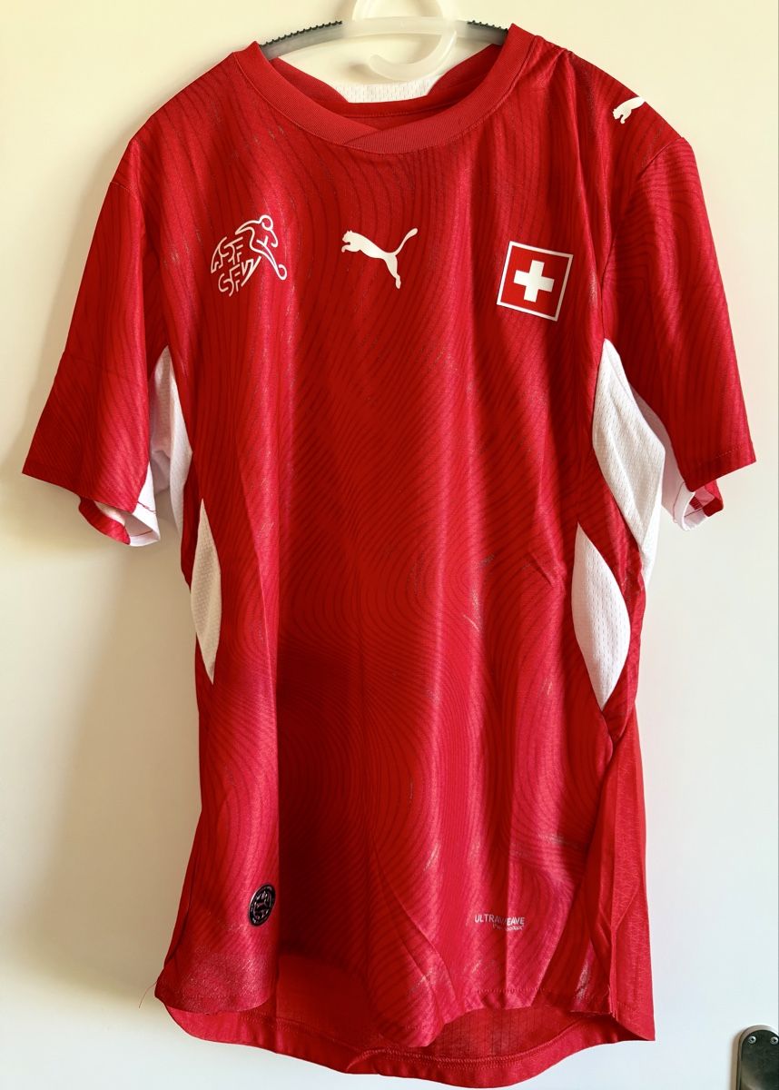Puma Maillots de corps & Pantalons: Fussball Trikot Schweiz – Neuf (Voir description) à Bottighofen par JoKeR1981