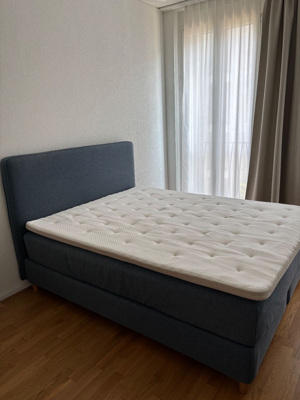 Ikea Letti: Boxspringbett / Bett – Usato da Wallisellen venduto da sim_95fp