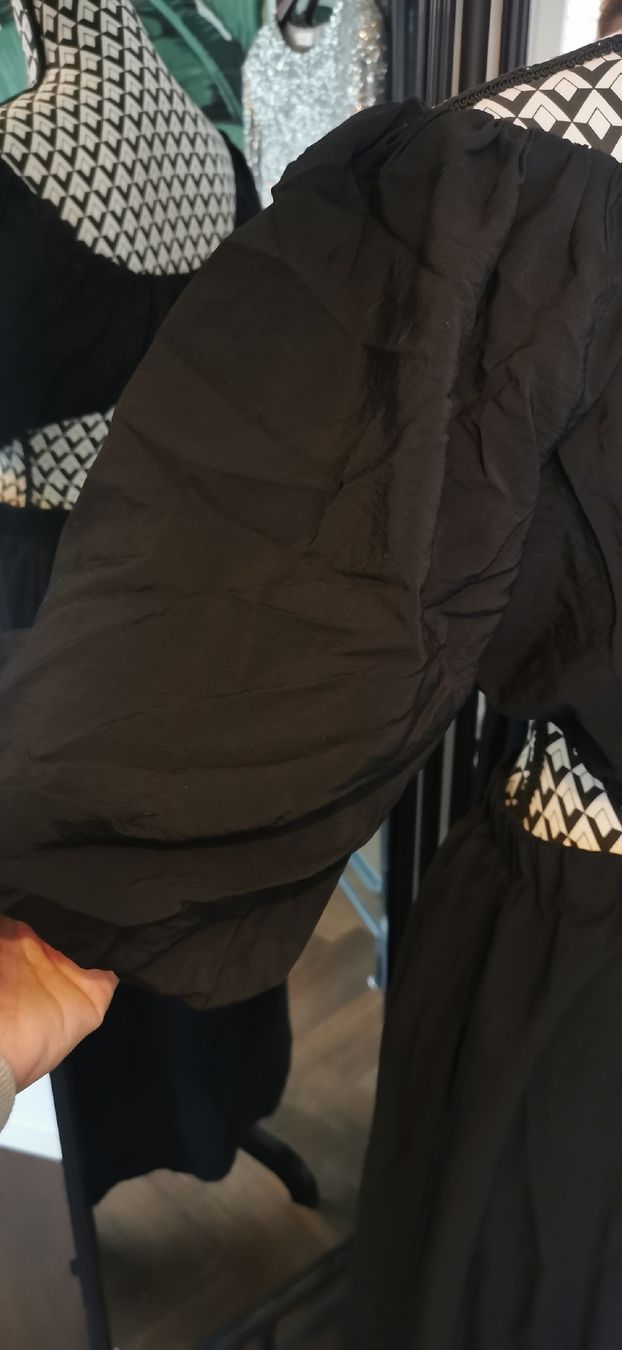 Vestiti: Schickes Sommerkleid, schwarz – Nuovo (secondo la descrizione) da Zürich venduto da Milas_closet 3
