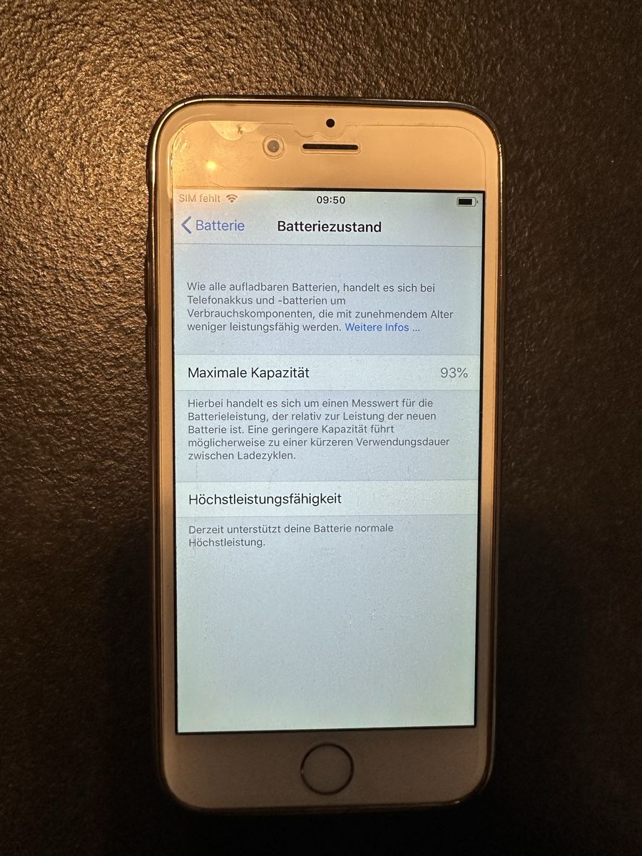 Apple Portables: Apple iPhone 6, 64 GB, Silber, mit Hülle – D'occasion à Dübendorf par ric_jtz2 2